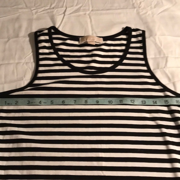 MK TANK WITH BLACK SHORTS - Picture 8 of 8